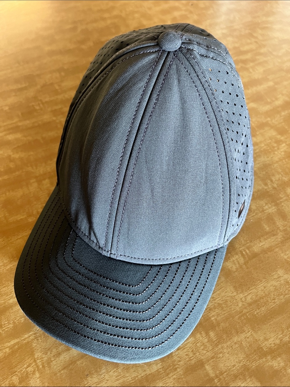 Melin Men's Perforated Performance Baseball Cap - Gray